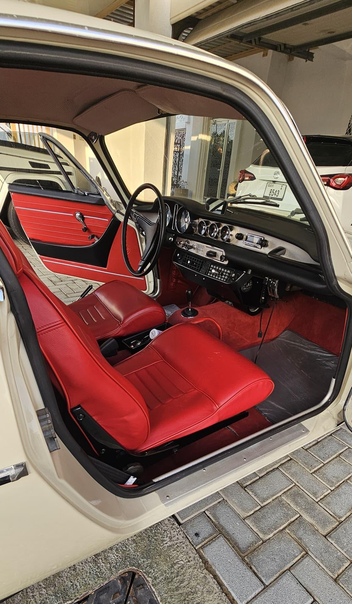 1968 Volvo P1800 - view 4