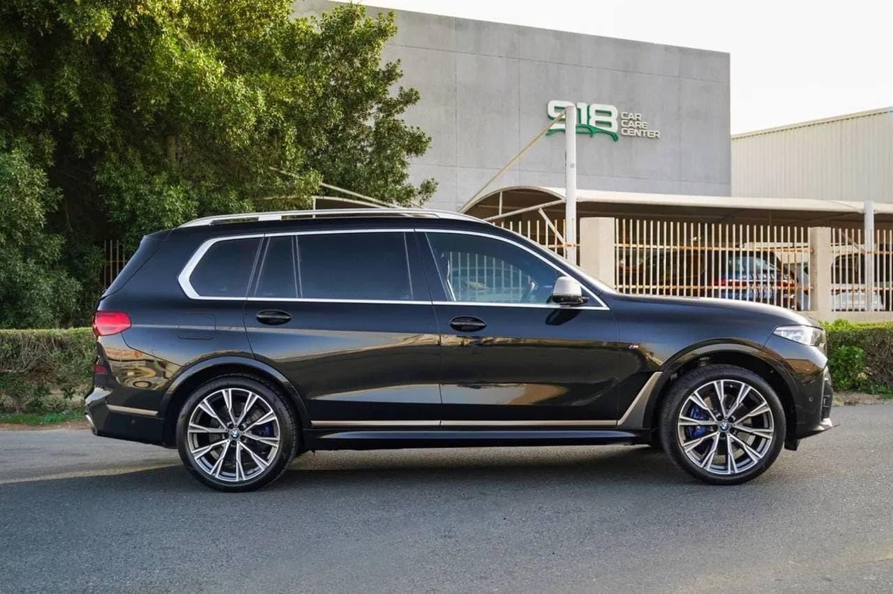 BMW X7 50 2021 - view 2
