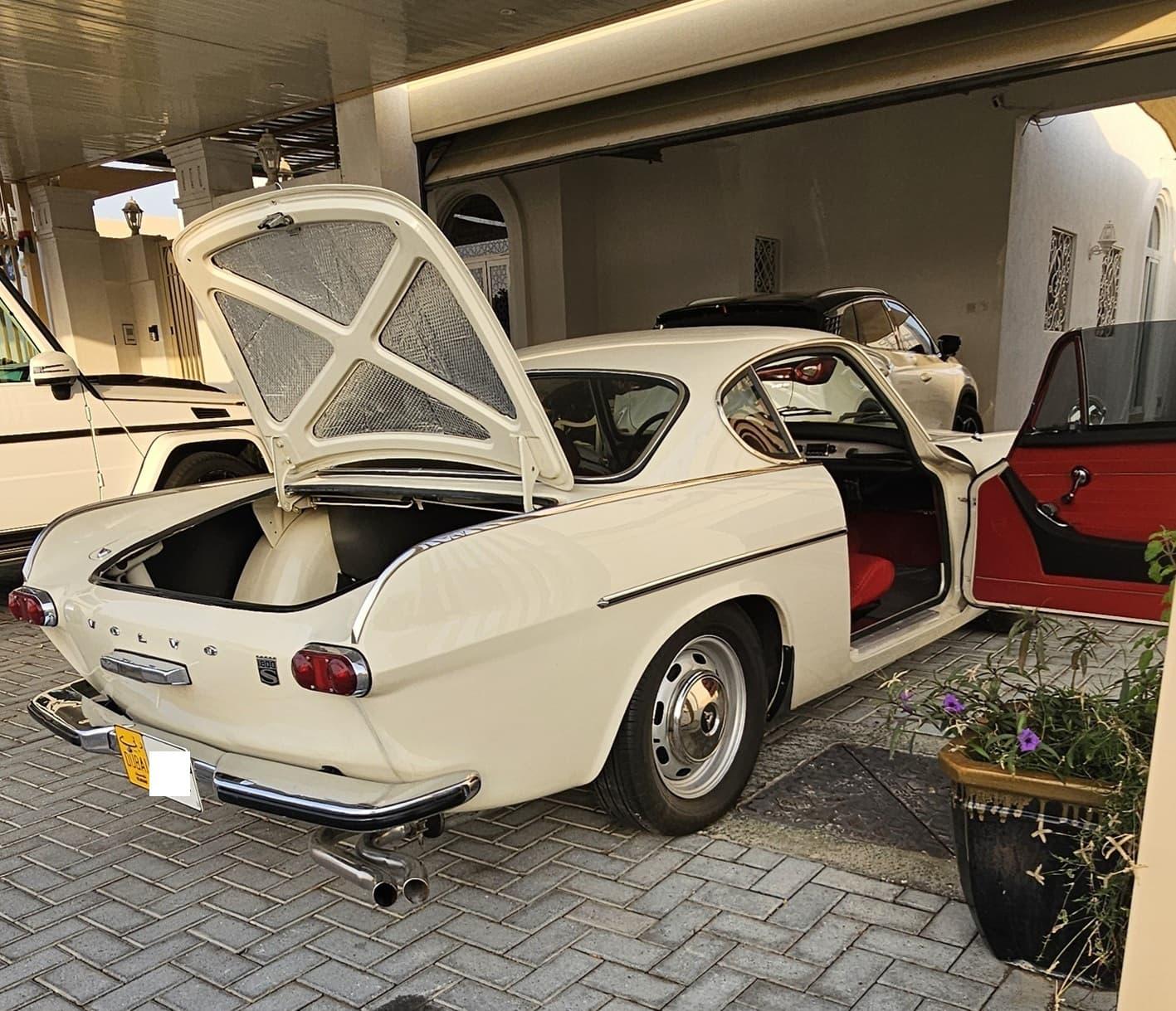 1968 Volvo P1800 - view 5
