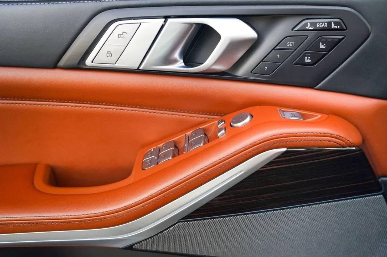 BMW X7 50 2021 - view 10