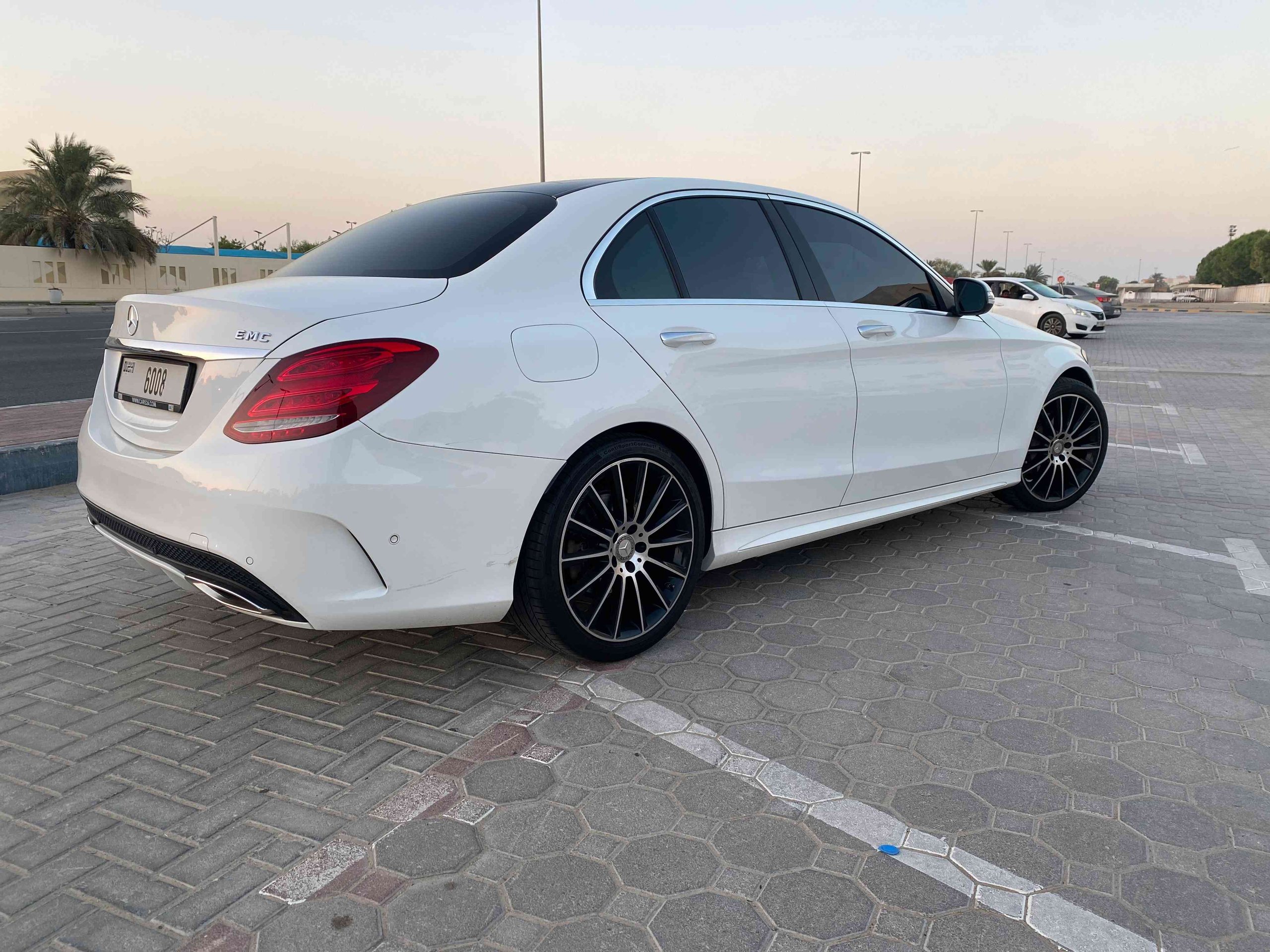 2015 Mercedes-Benz C-Class C200 AMG Line – Red Interior – Full Options