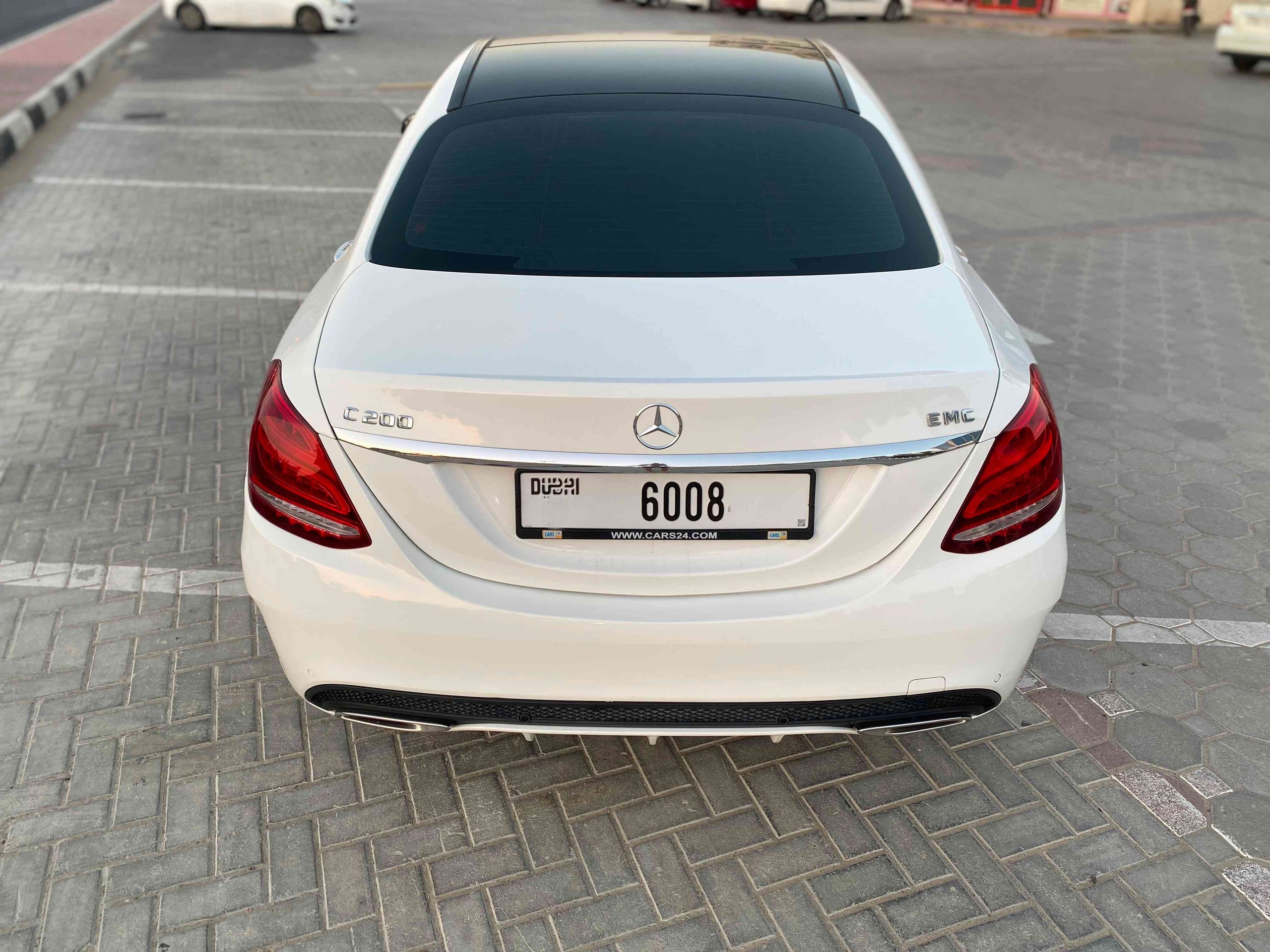 2015 Mercedes-Benz C-Class C200 AMG Line – Red Interior – Full Options