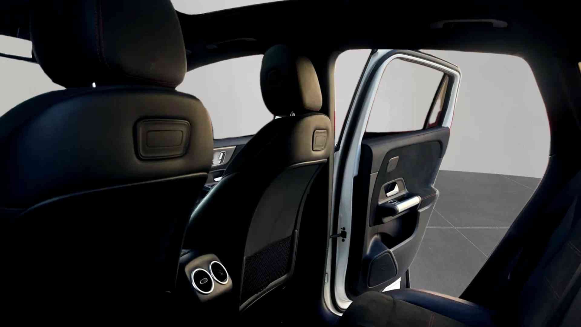 Mercedes Benz GLA 200