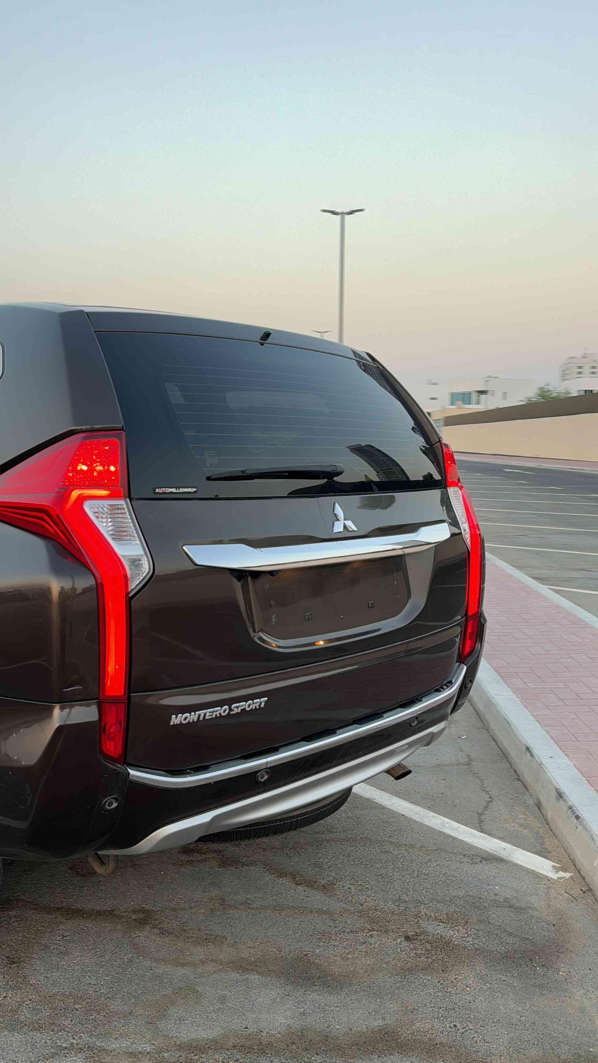 Mitsubishi Montenro Sport 7 Seater