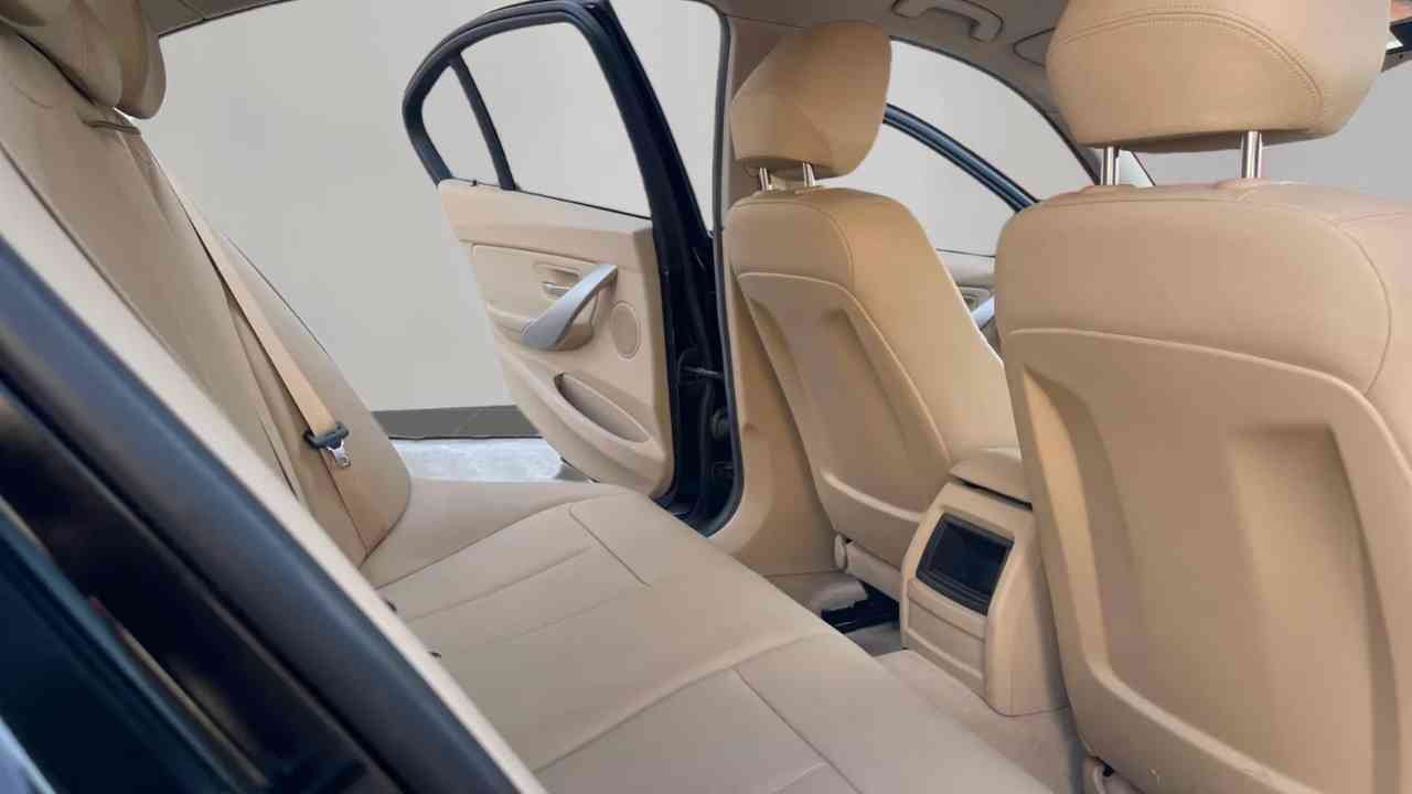 BMW 318i