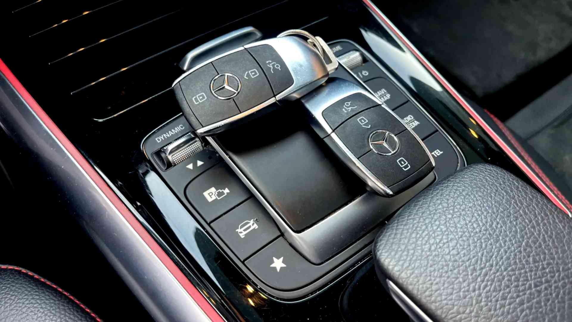 Mercedes Benz GLA 200