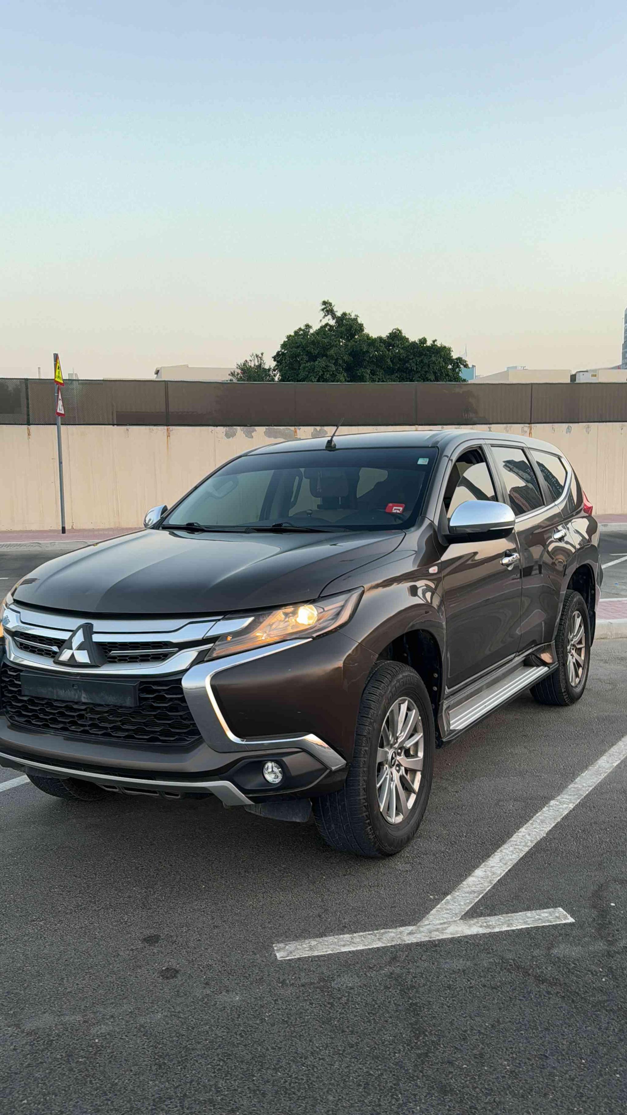 Mitsubishi Montenro Sport 7 Seater