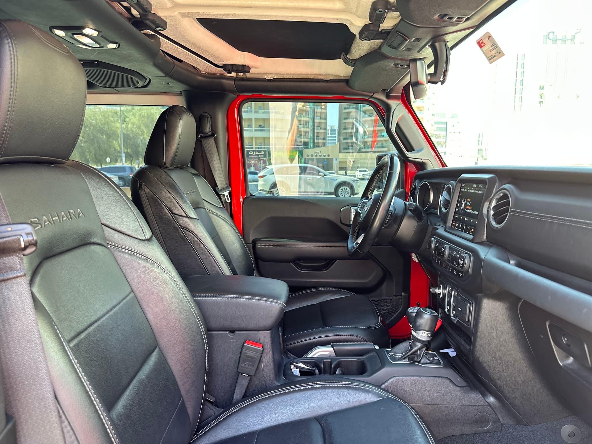 Jeep Wrangler Sahara - view 6