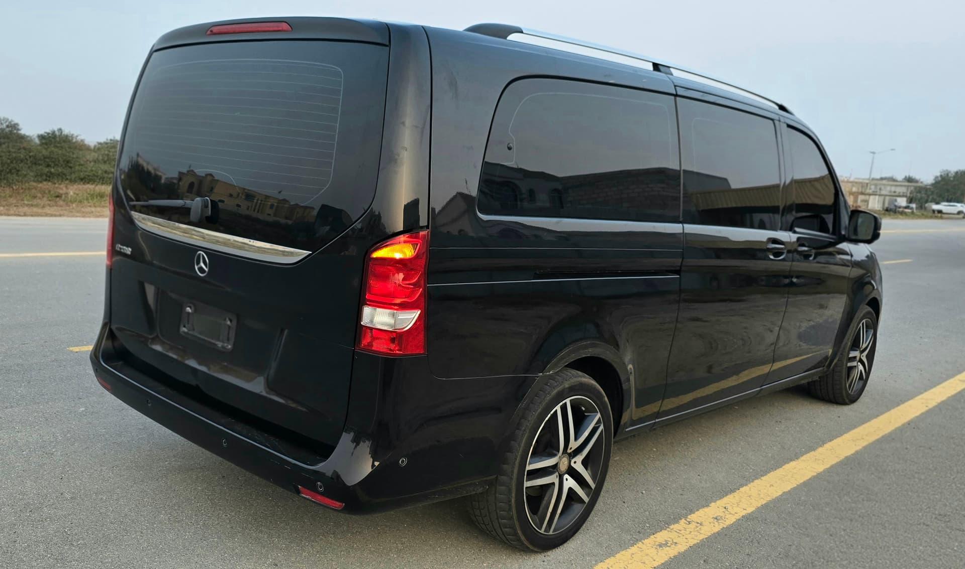 Mercedes V 250 - view 9