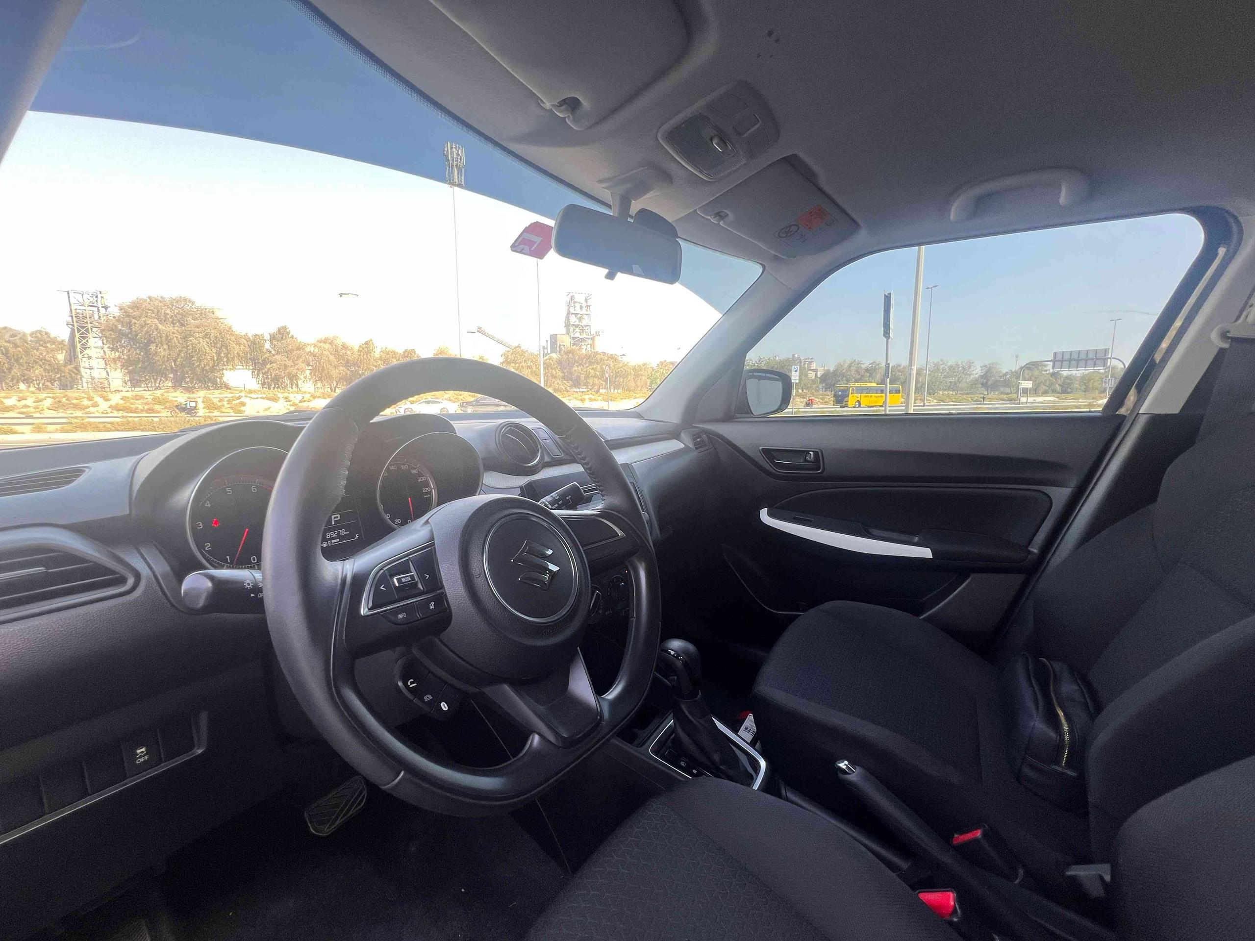 2019 Suzuki Swift GLX - view 10