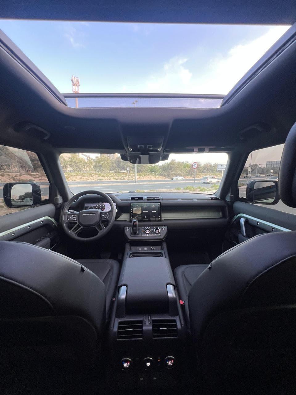 Land Rover defender 75th edition - view 13