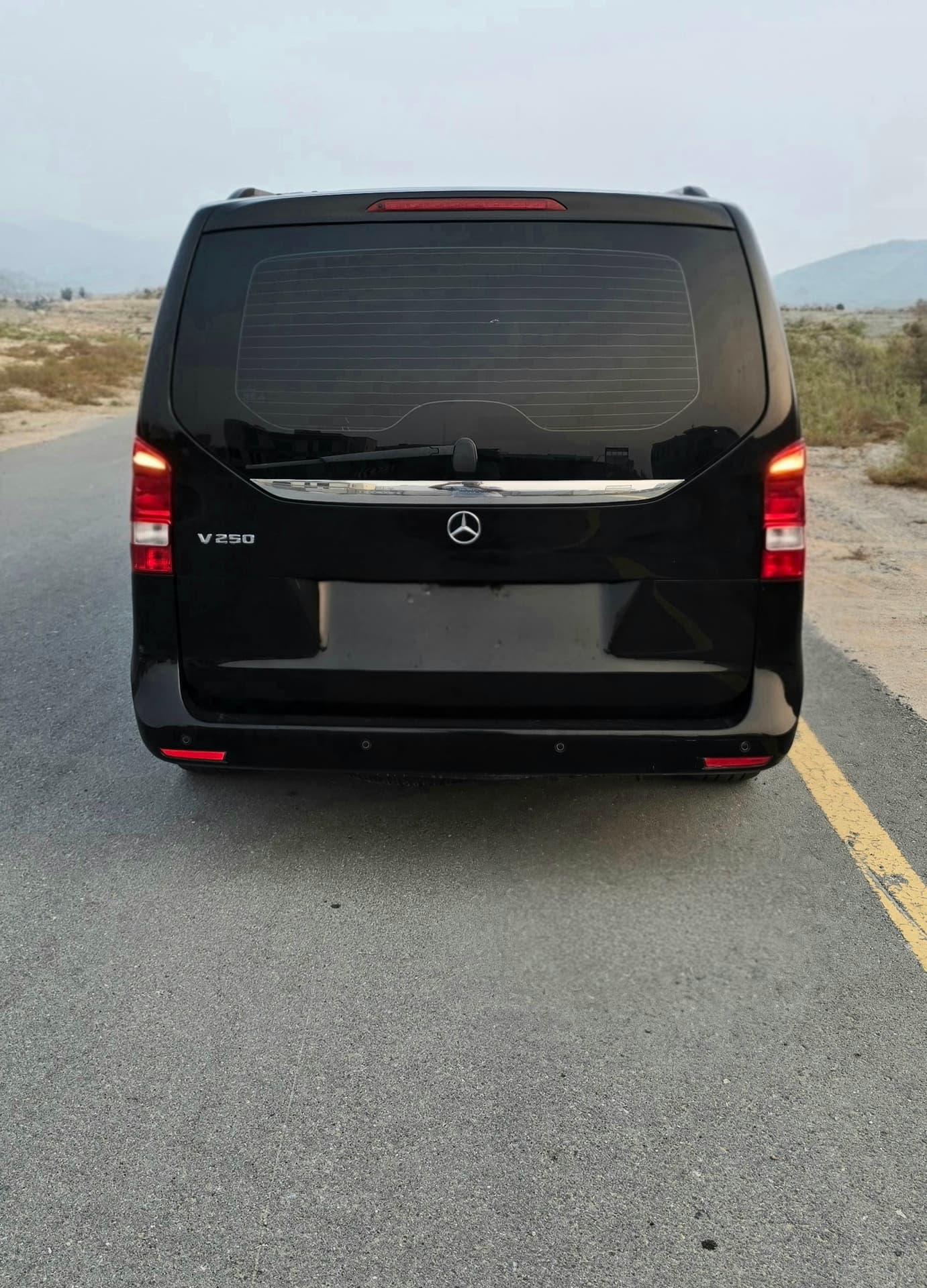 Mercedes V 250 - view 8