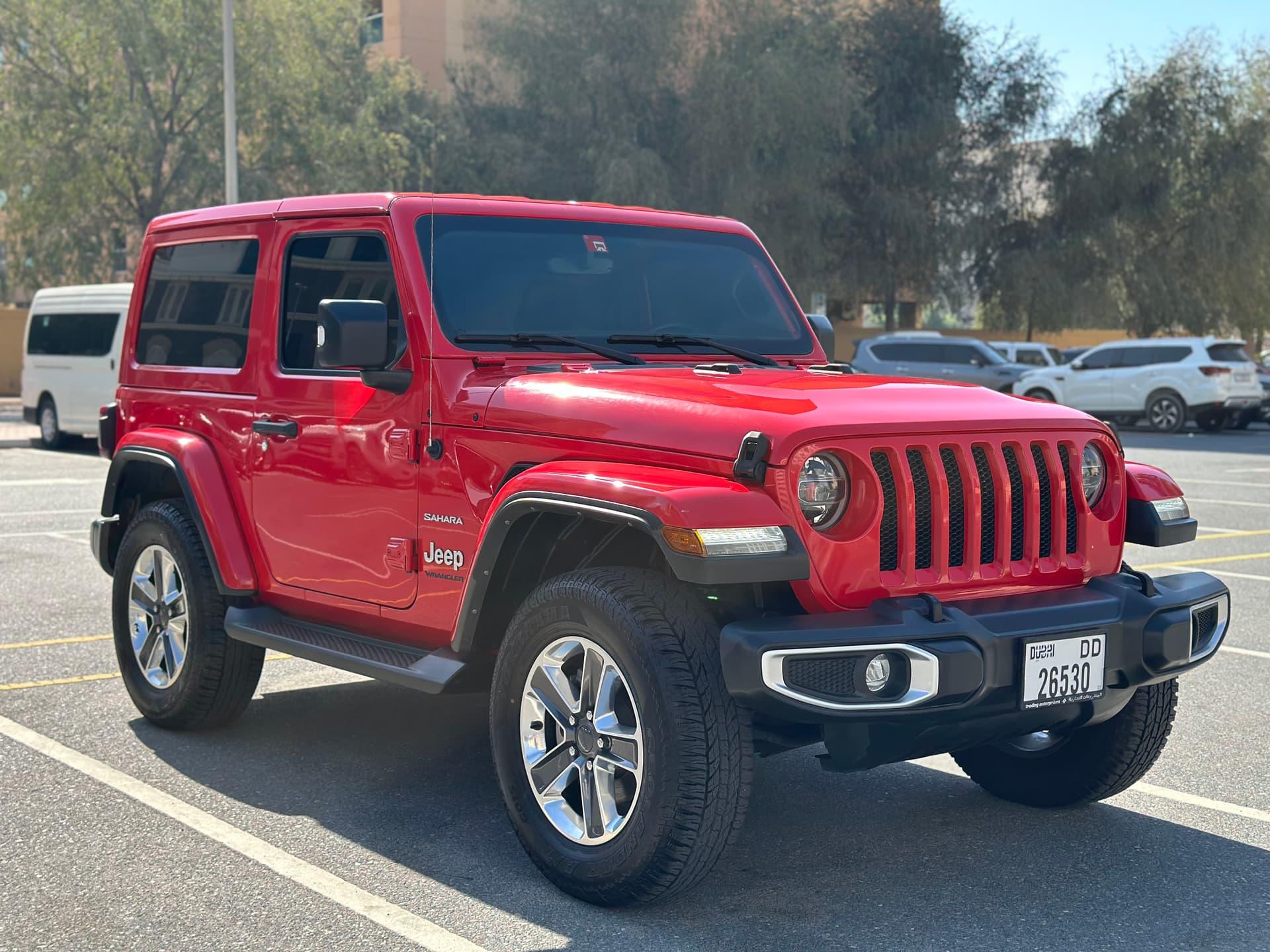 Jeep Wrangler Sahara - view 2