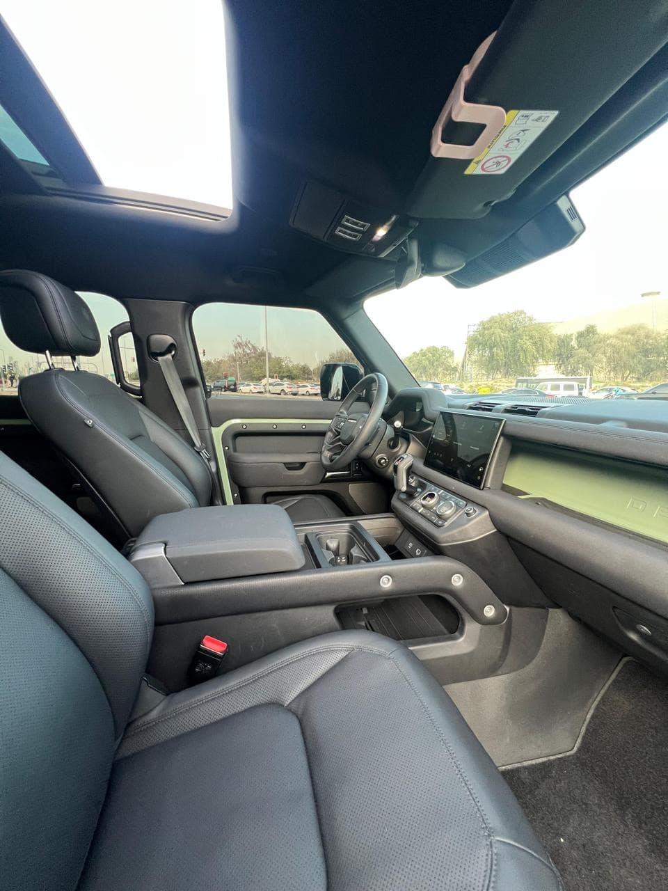 Land Rover defender 75th edition - view 8