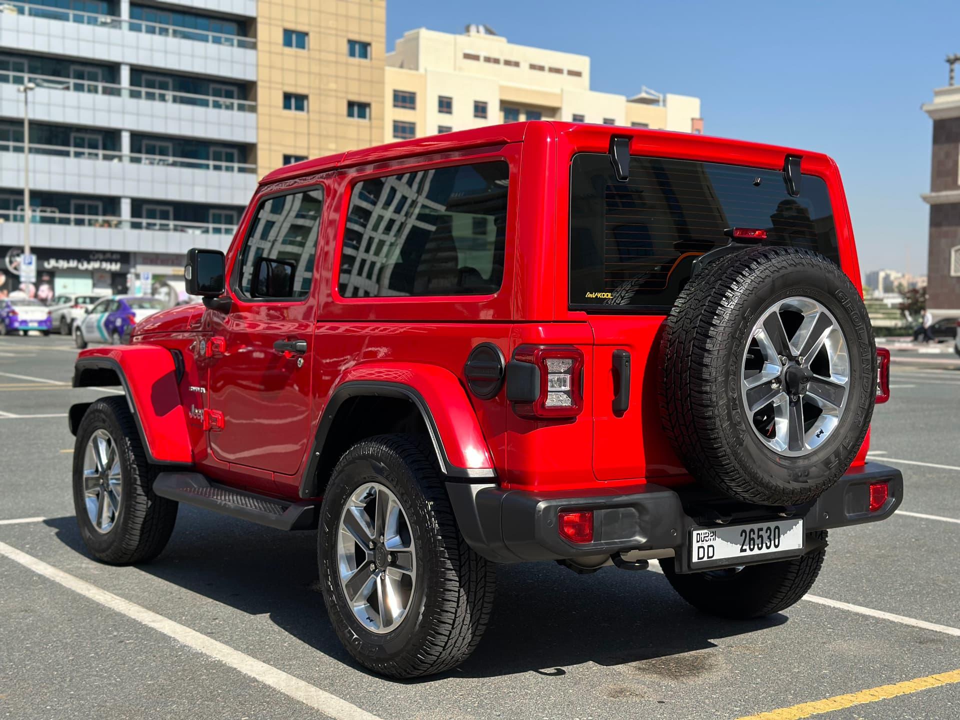 Jeep Wrangler Sahara - view 4