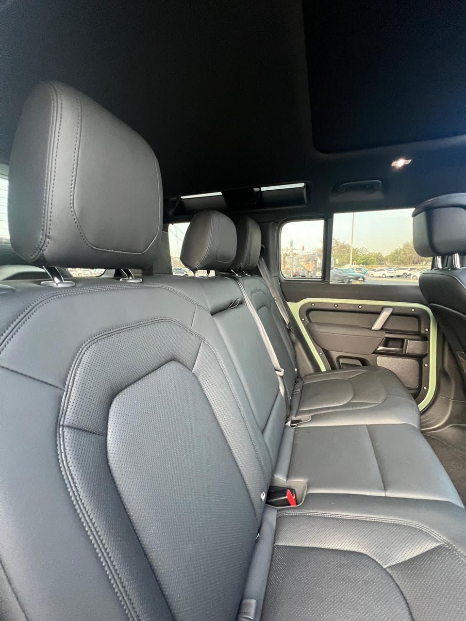 Land Rover defender 75th edition - view 10