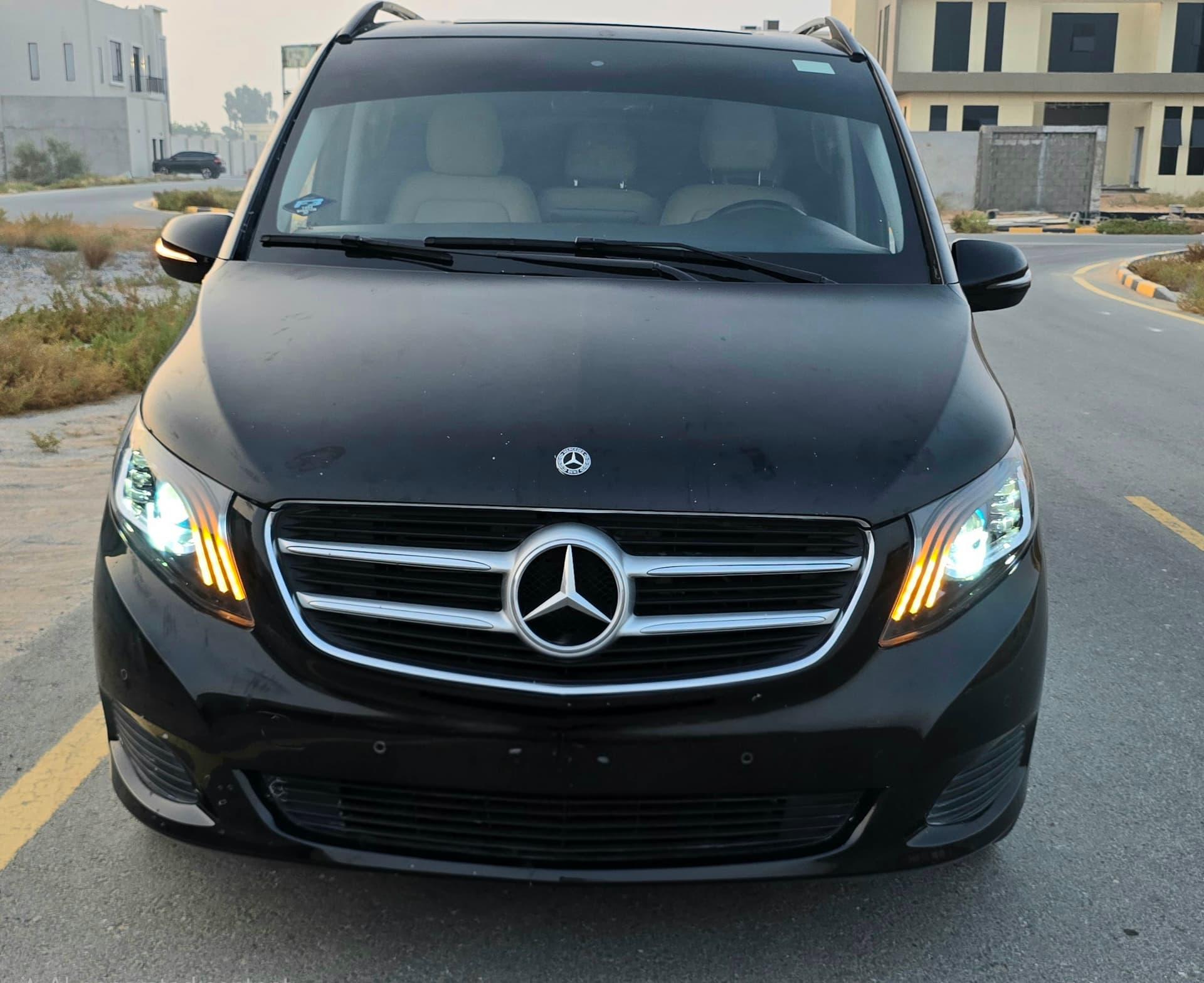 Mercedes V 250 - view 1