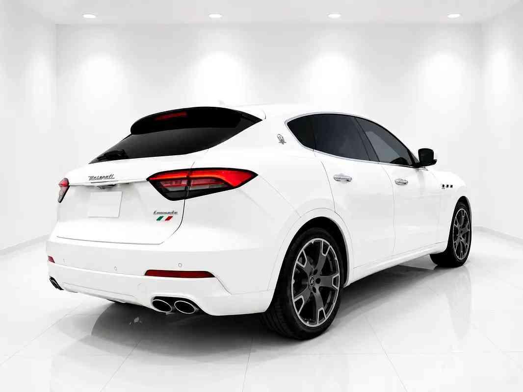 2021 Maserati Levante Full Option | Pristine Condition | Low Km - view 5